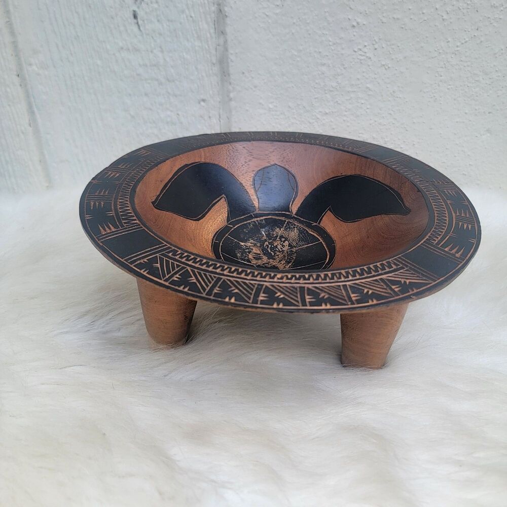 Hand Crafted Wooden Ceremonial Kava Bowl 10” Diameter